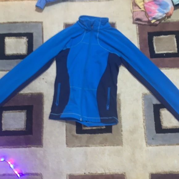 2 lulu lemon zip up sweaters - Picture 2 of 2